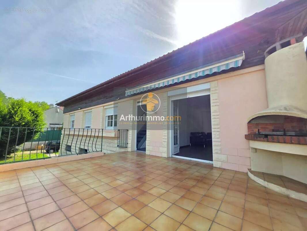 Maison à SARCELLES