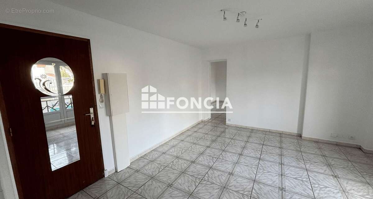 Appartement à SAVIGNY-SUR-ORGE