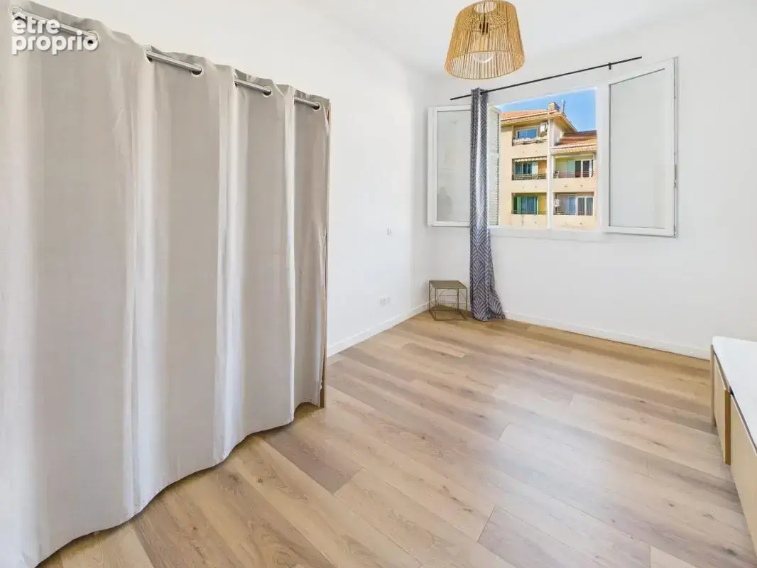 F4 a vendre cours jean nicoli ajaccio - photo 7