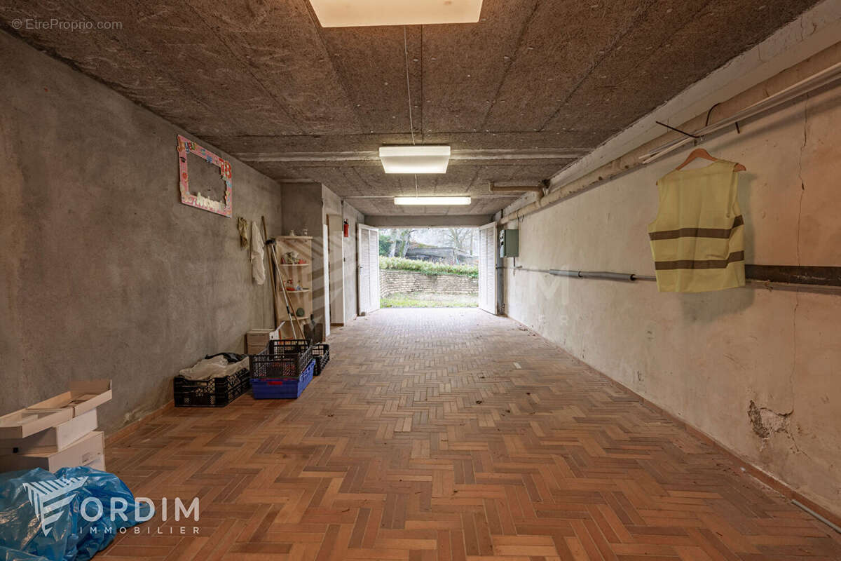 Maison à SAINT-SAUVEUR-EN-PUISAYE