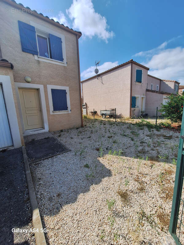 Maison de type 4 sur la commune de  Lézignan corbières parfaite pour une famille 172 000€ - photo 3