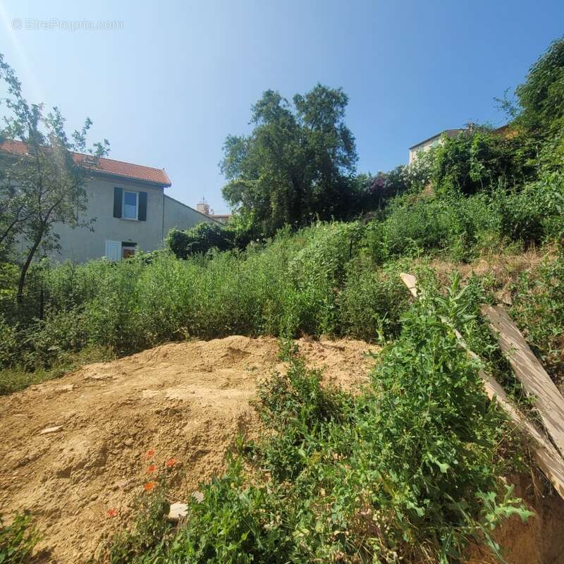 Terrain 431 m² à Cadolive  - photo 1