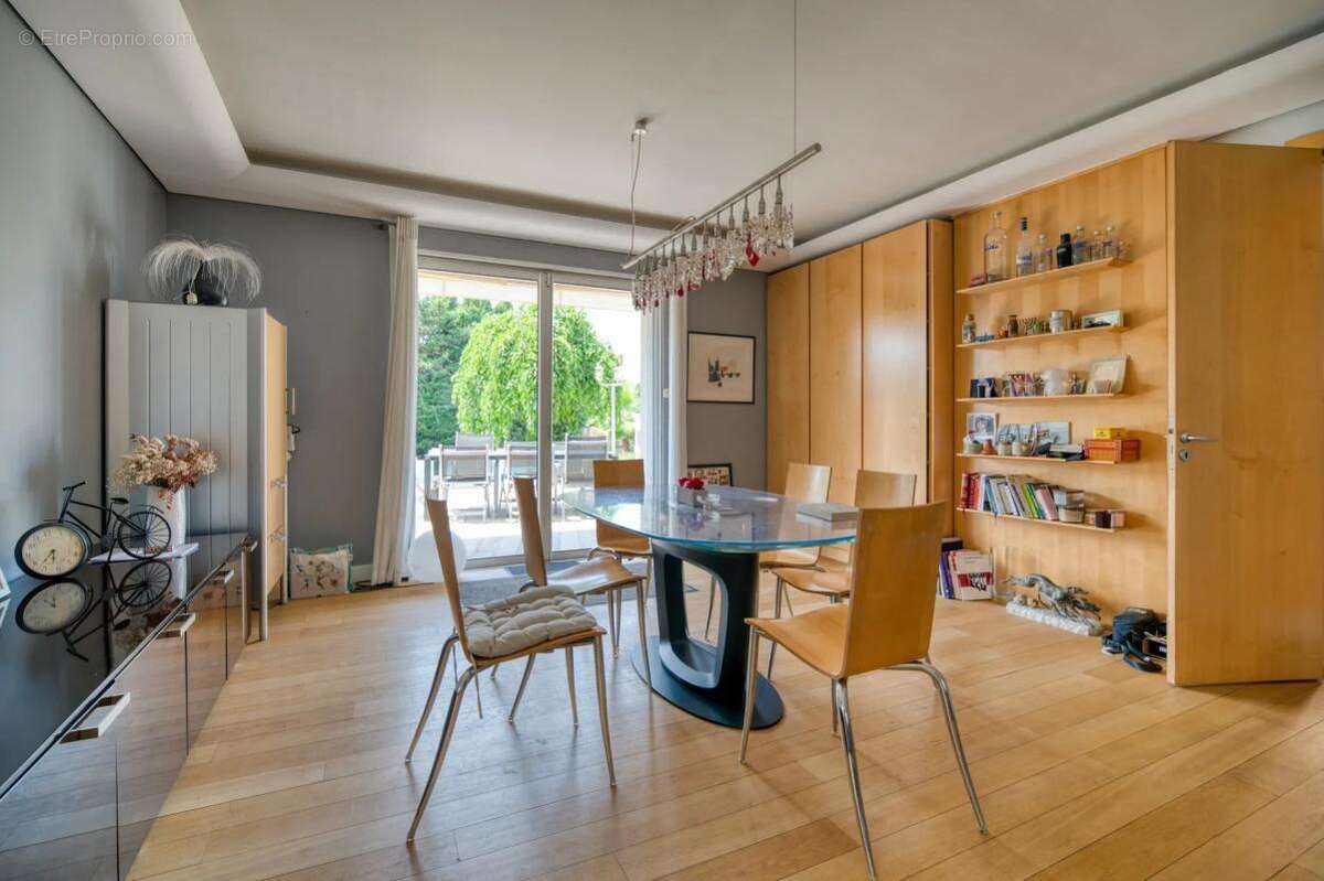 Maison de 7 pièces de 269 m² à Toulouse - photo 4