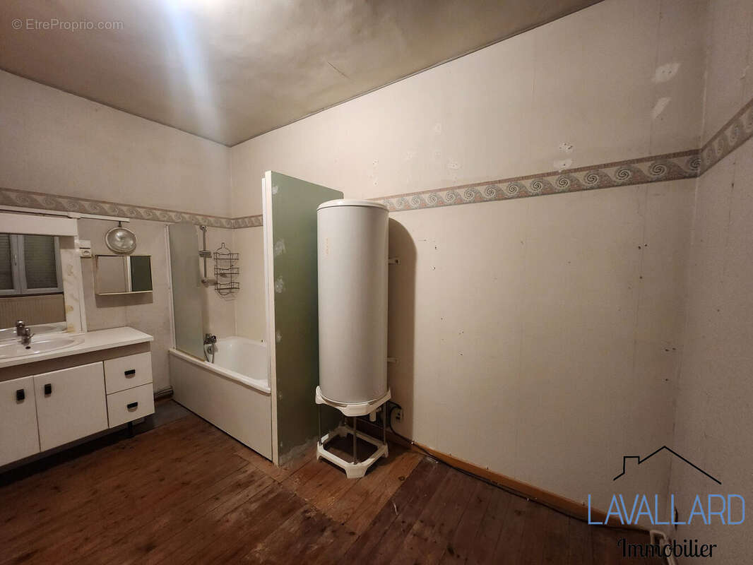 Maison 70 m² à Corbie  - photo 3