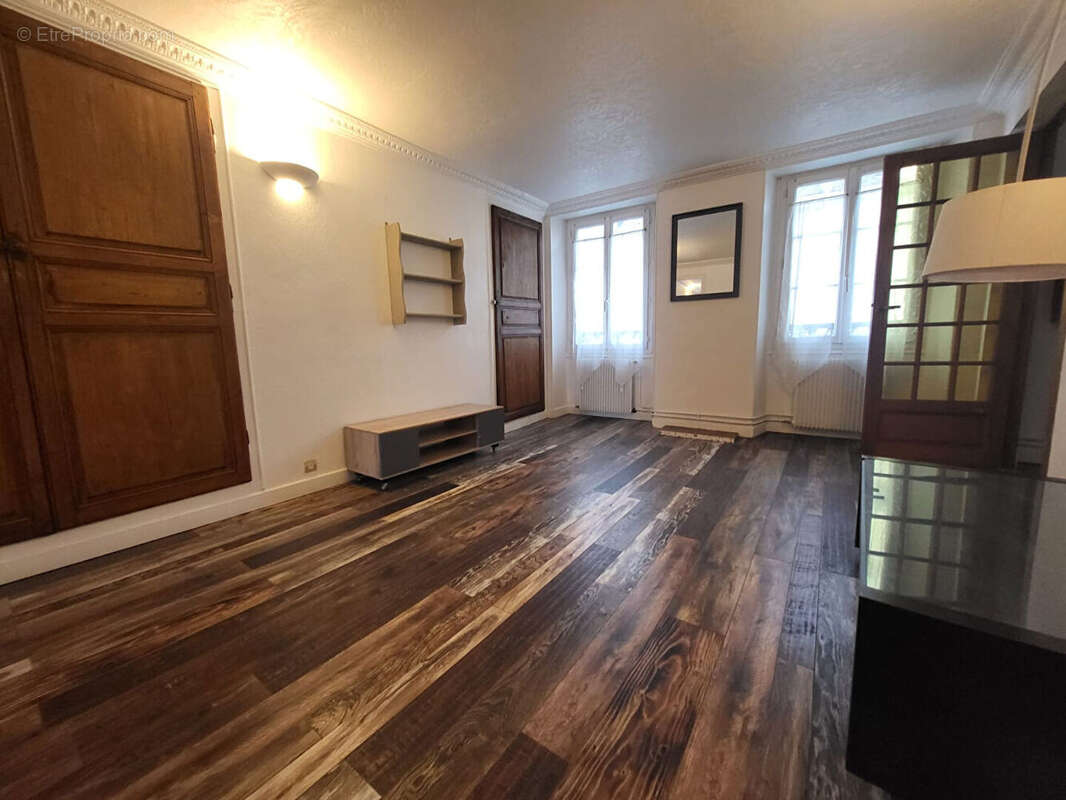 Appartement à FONTAINEBLEAU