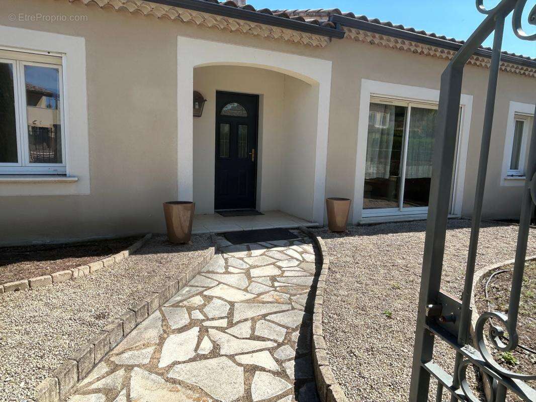 Maison à VAISON-LA-ROMAINE