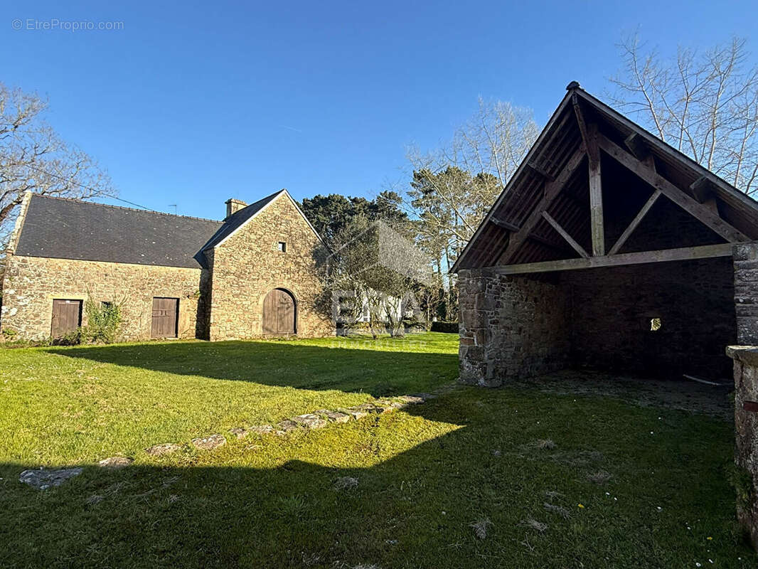 Maison à LOCOAL-MENDON