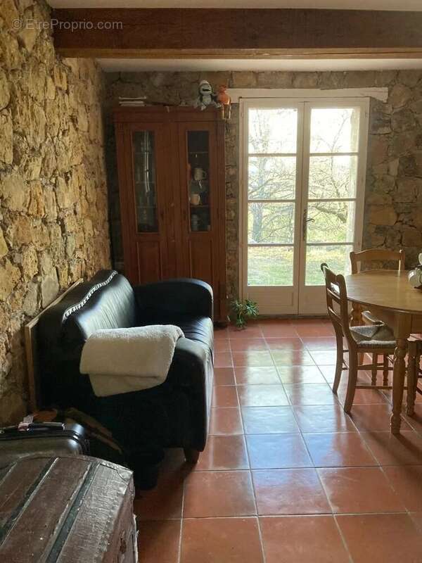 Maison à CHATEAUDOUBLE