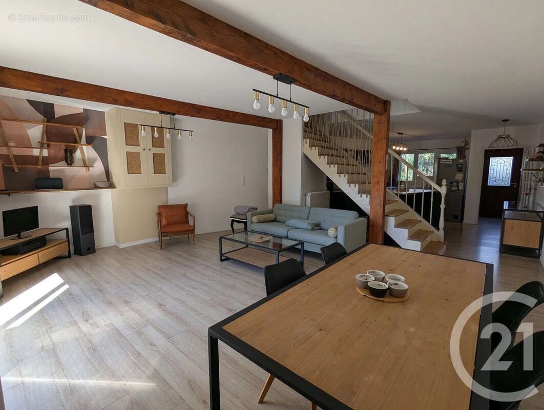 Maison 163 m² à Gaillac  - photo 3