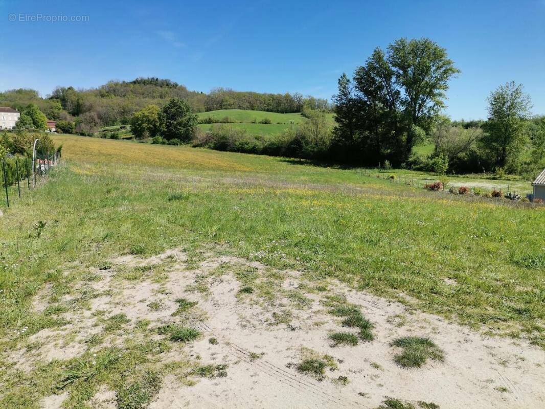 Terrain à DAUSSE