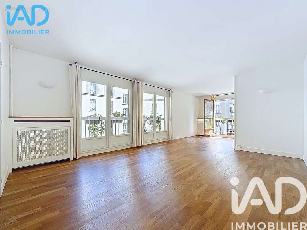Photo 2 - Appartement à PARIS-18E