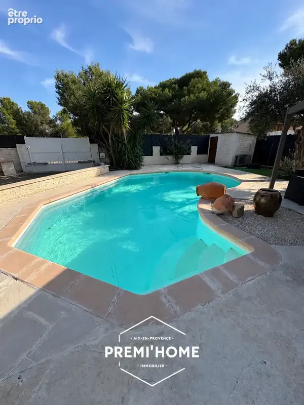 5 pièces 130 m2 maison a vendre istres 5 pièces en r+1 avec piscine et garage - photo 5
