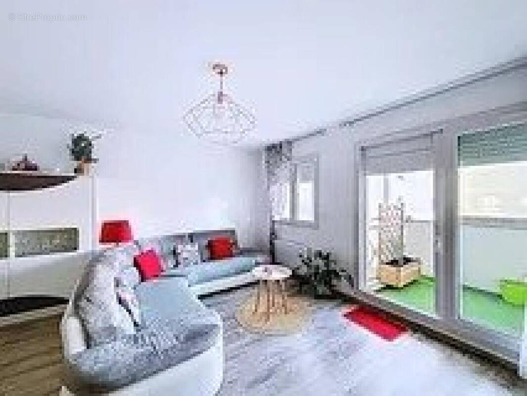 Photo 1 - Appartement à PONTAULT-COMBAULT