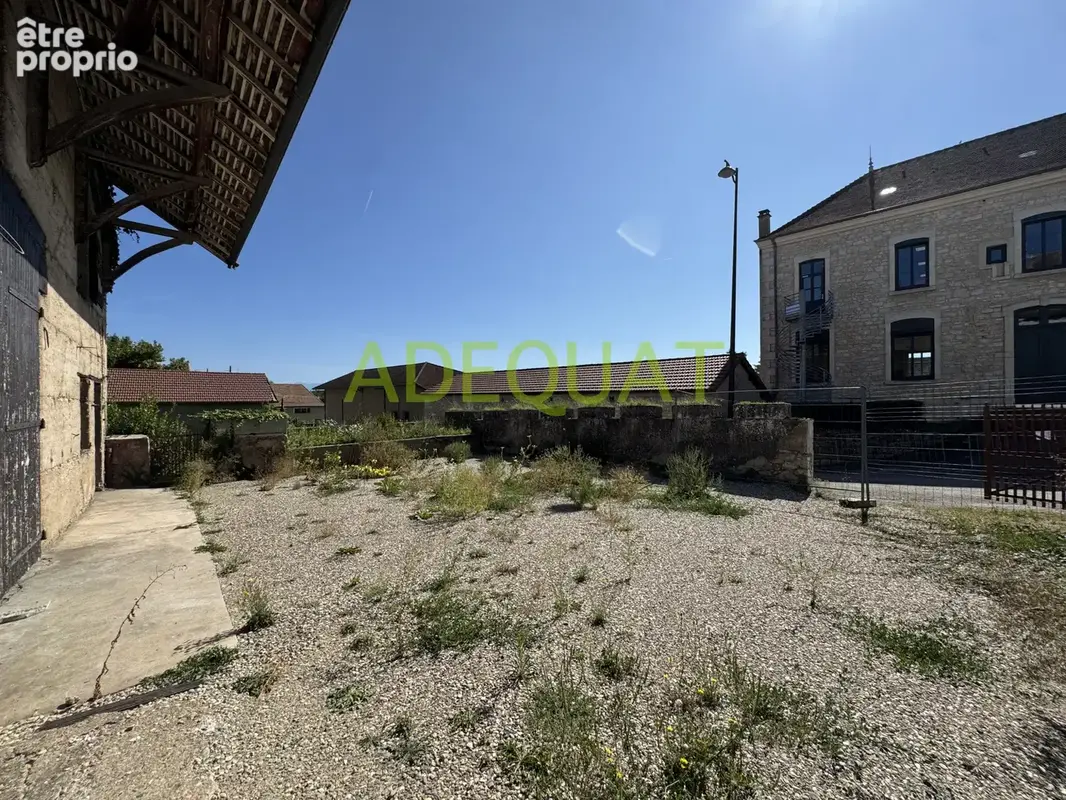 St victor de morestel, grange a renover 200m2 planchers - photo 11