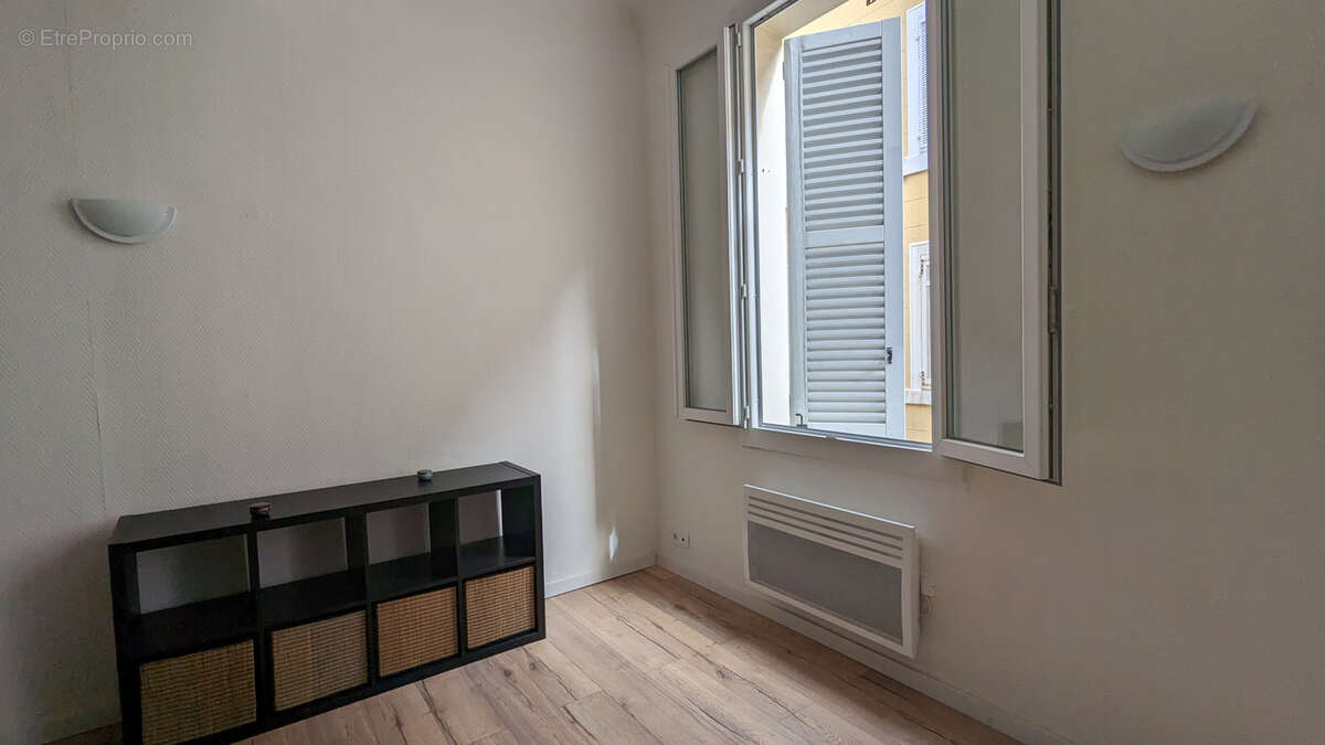 Appartement à MARSEILLE-2E