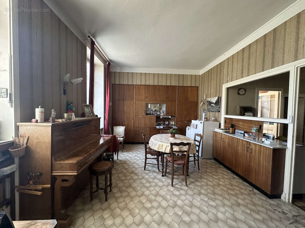 Maison à CHAUFFAILLES