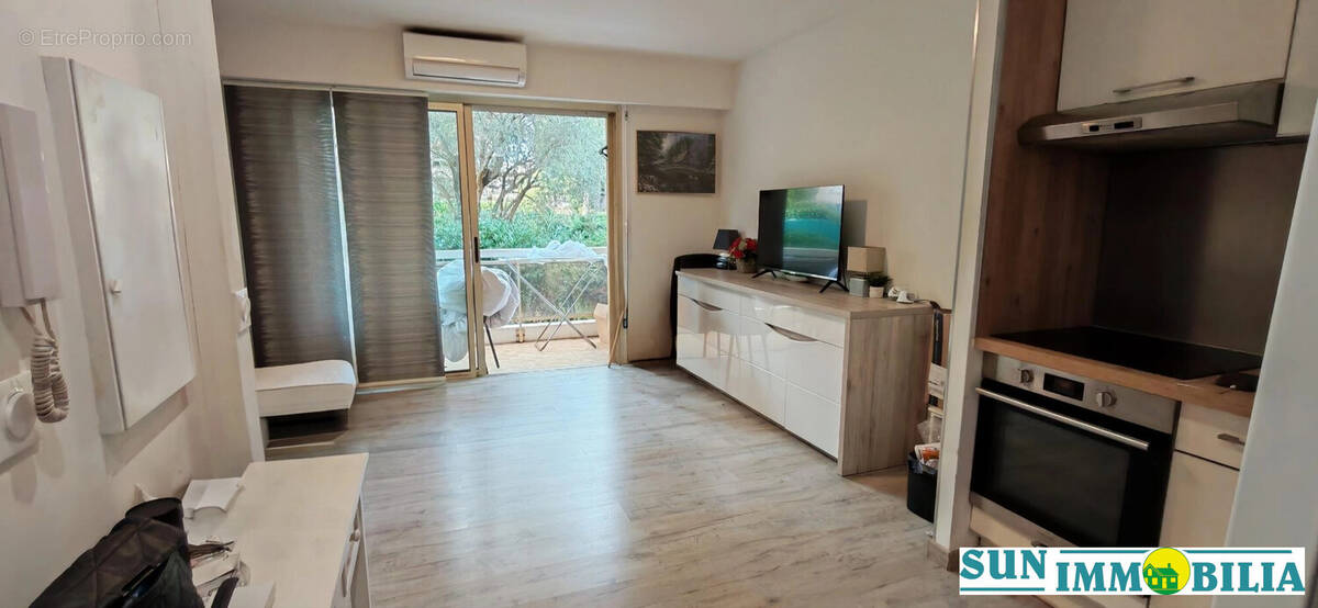 Appartement à VILLENEUVE-LOUBET