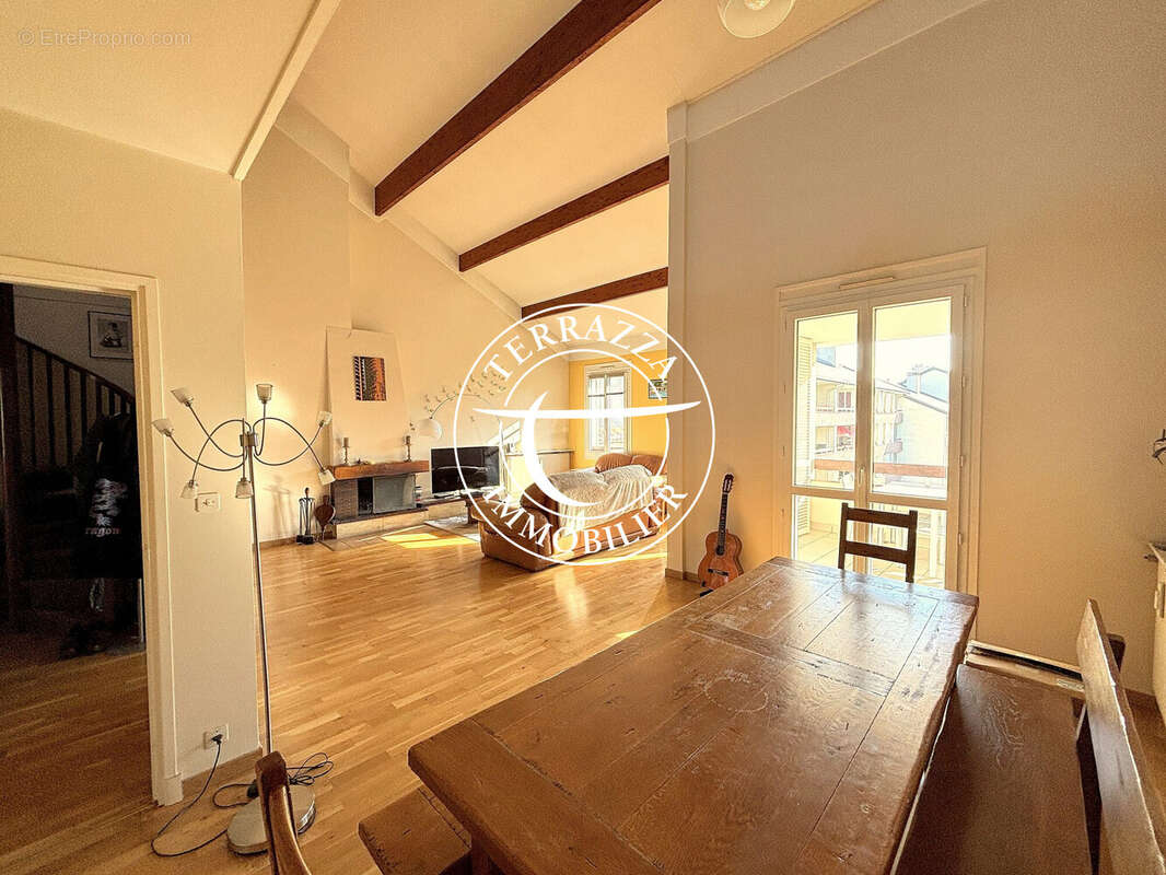 Appartement à LOUVECIENNES