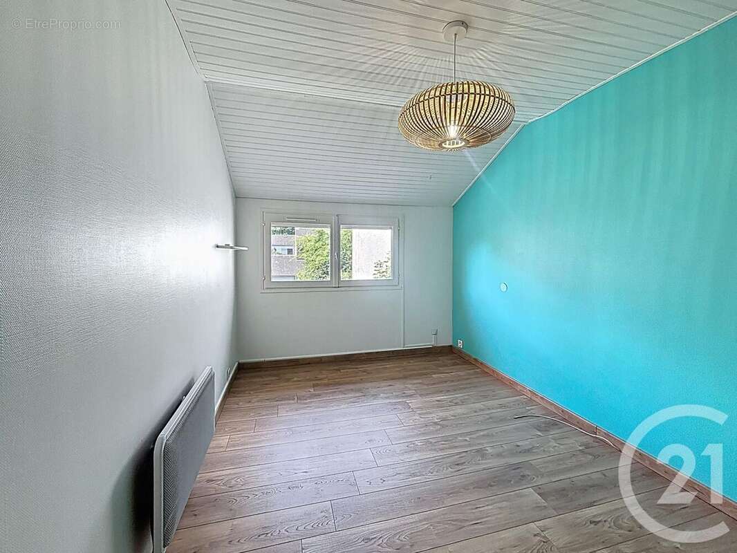 Maison à COMBS-LA-VILLE