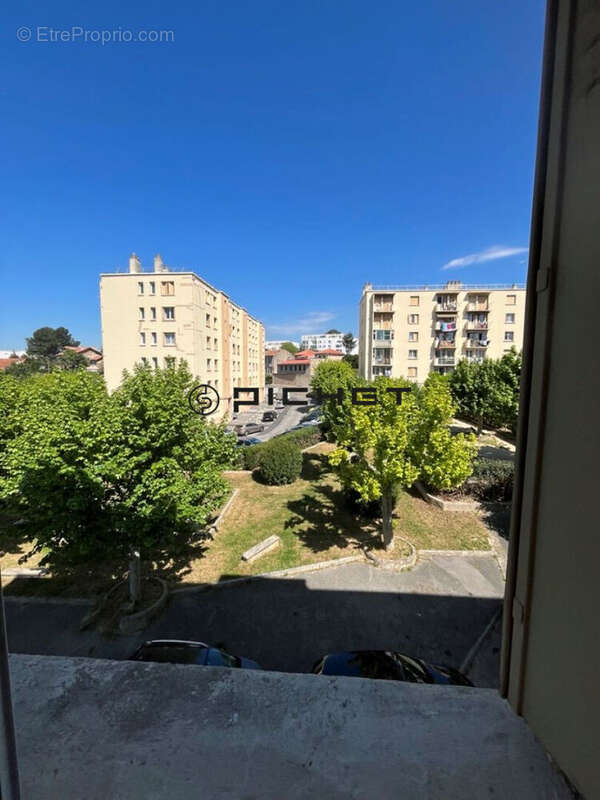 Appartement à MARSEILLE-14E