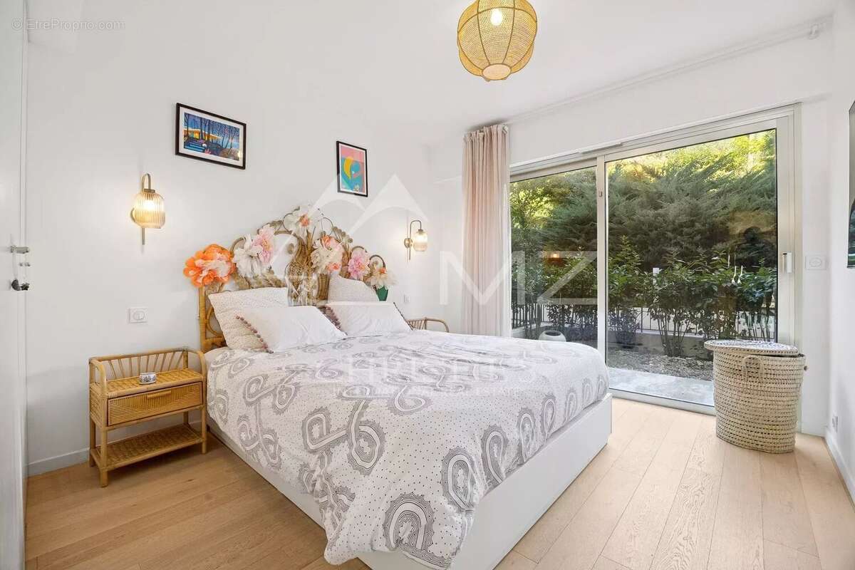 Appartement à LE CANNET