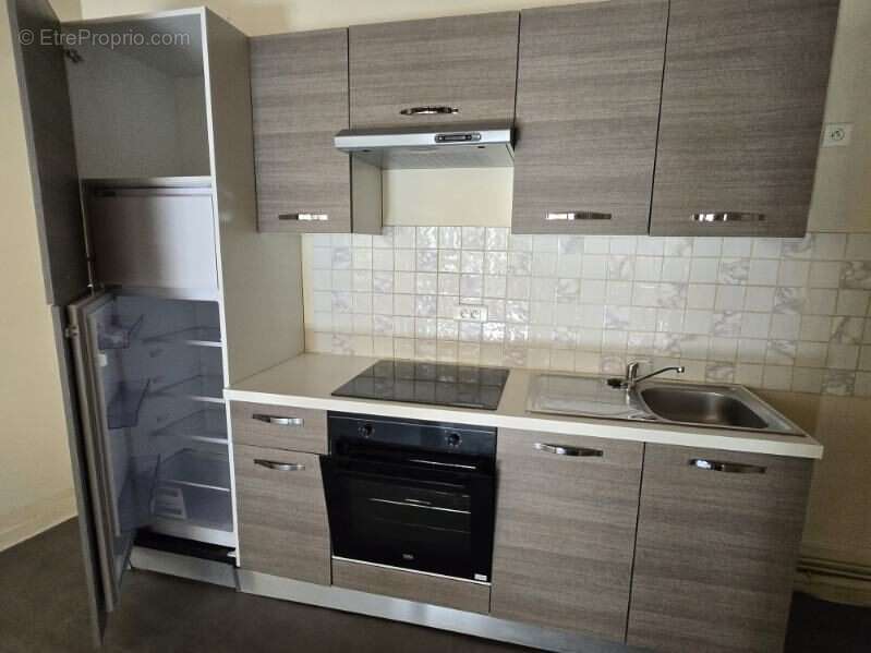 Appartement à SAINT-LEONARD-DE-NOBLAT