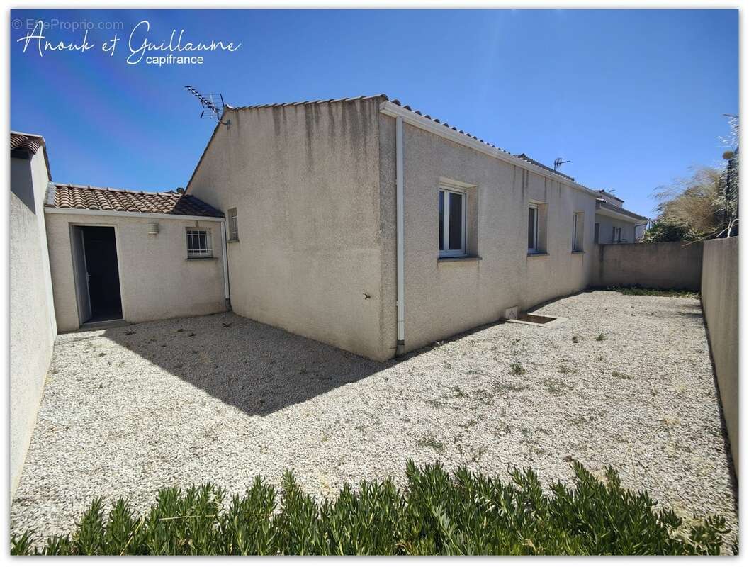 Exclusivité - Villa de plain-pied de 97m² pour 4 pièces avec jardin et garage - Pinet (34850) - photo 3