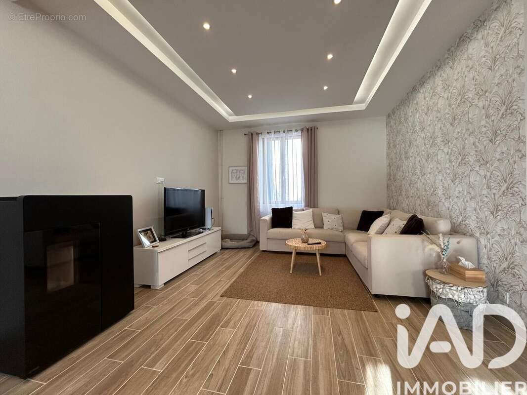 Photo 2 - Maison à MALESHERBES