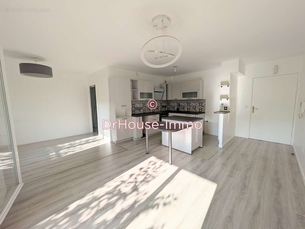 Appartement à VERNOUILLET