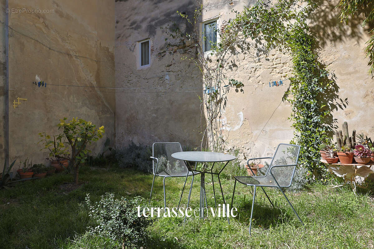 La ciotat  - cœur historique - appartement t4 - 80 m2 - jardin privatif - parcelle 350m2 - 680 000 € - photo 14
