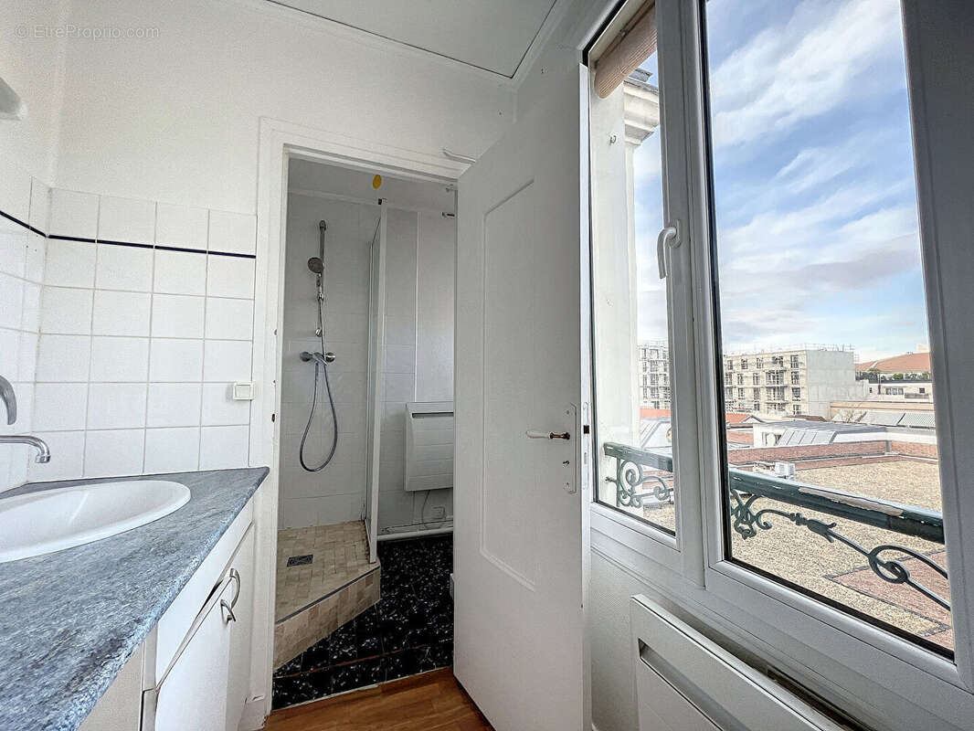 Appartement à SURESNES