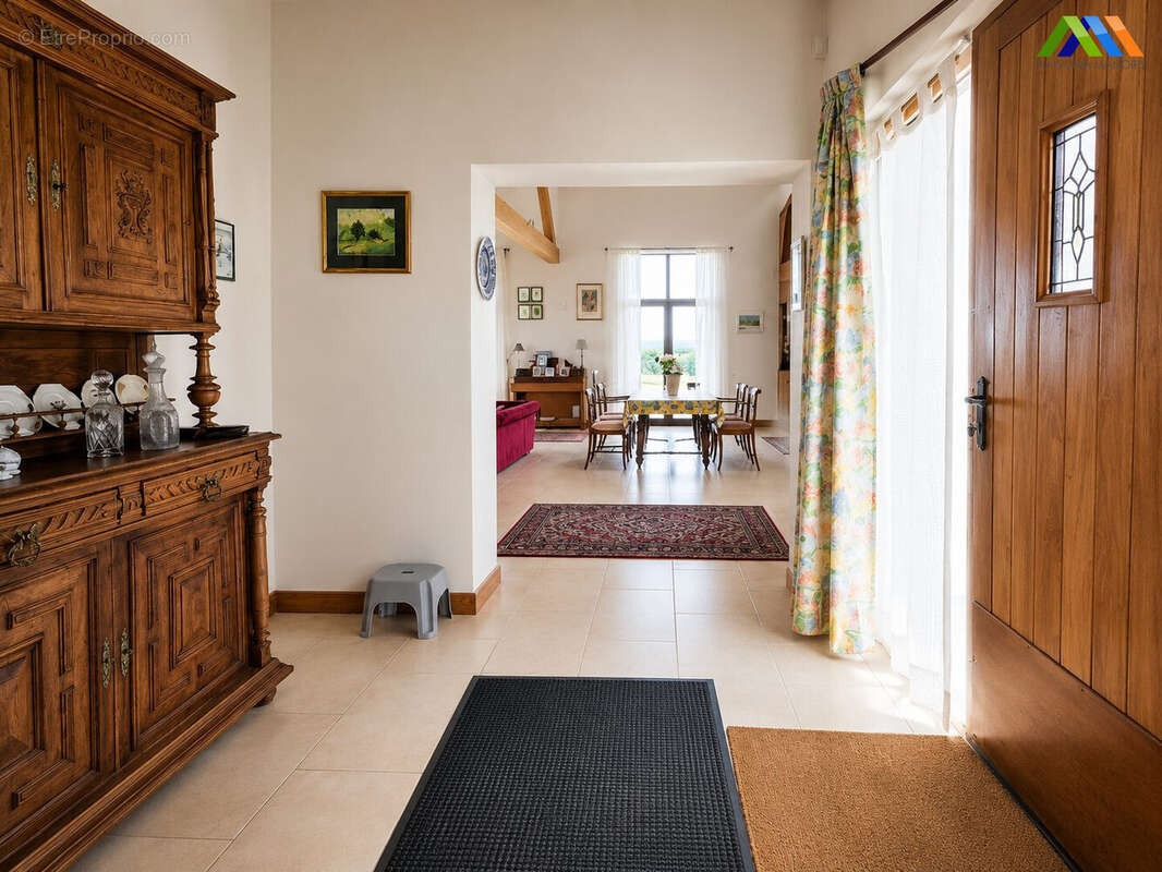 Maison 250 m² à Mirande  - photo 5