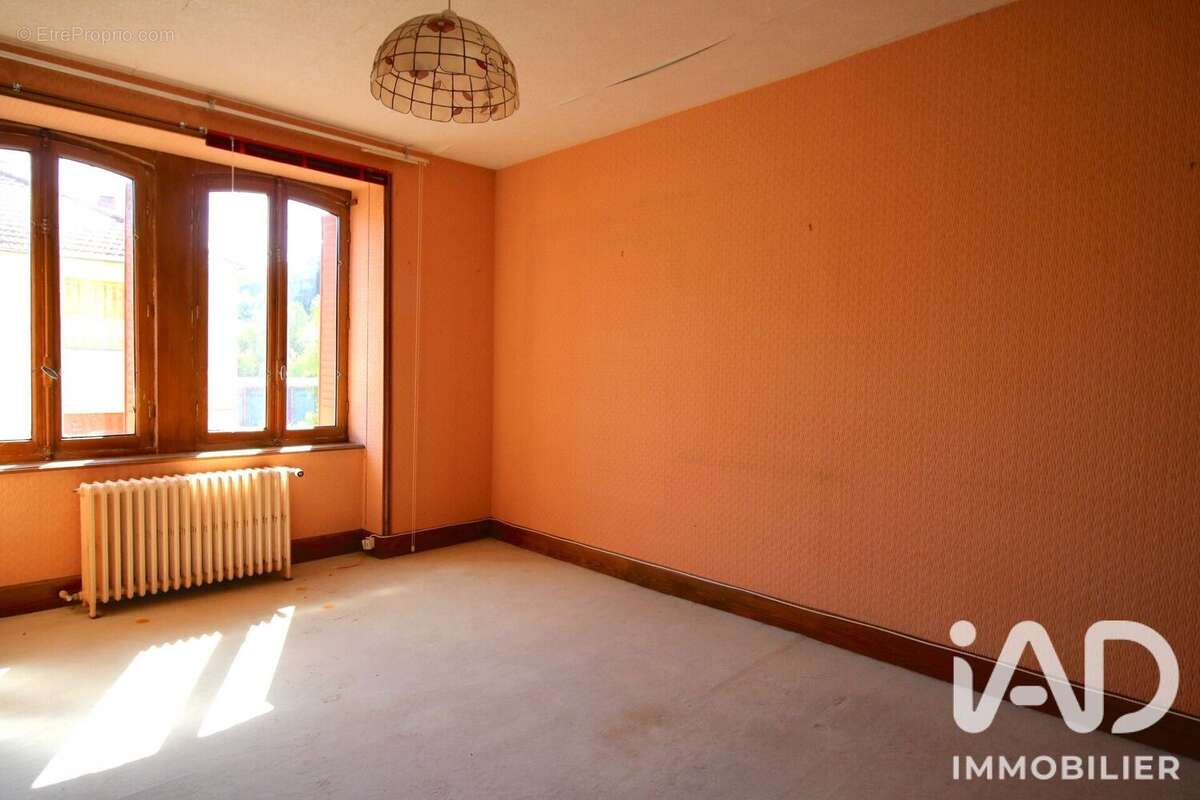 Maison 154 m² à Saint-Alyre-D'arlanc  - photo 9