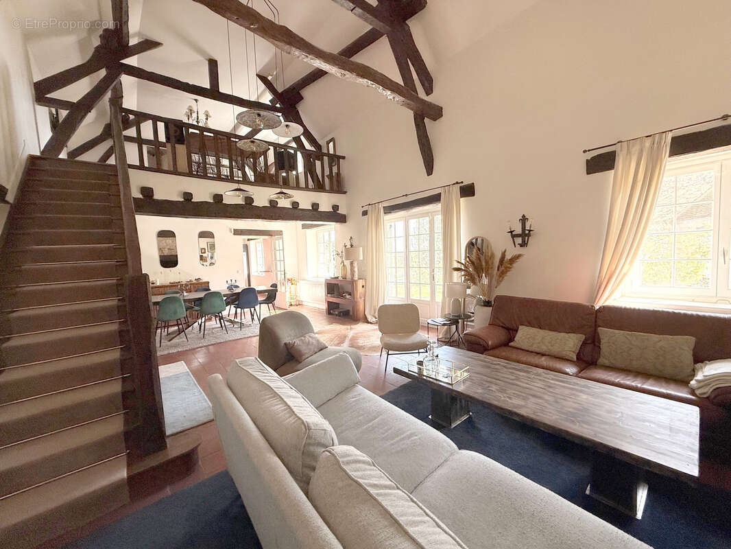 Maison à HOUDAN