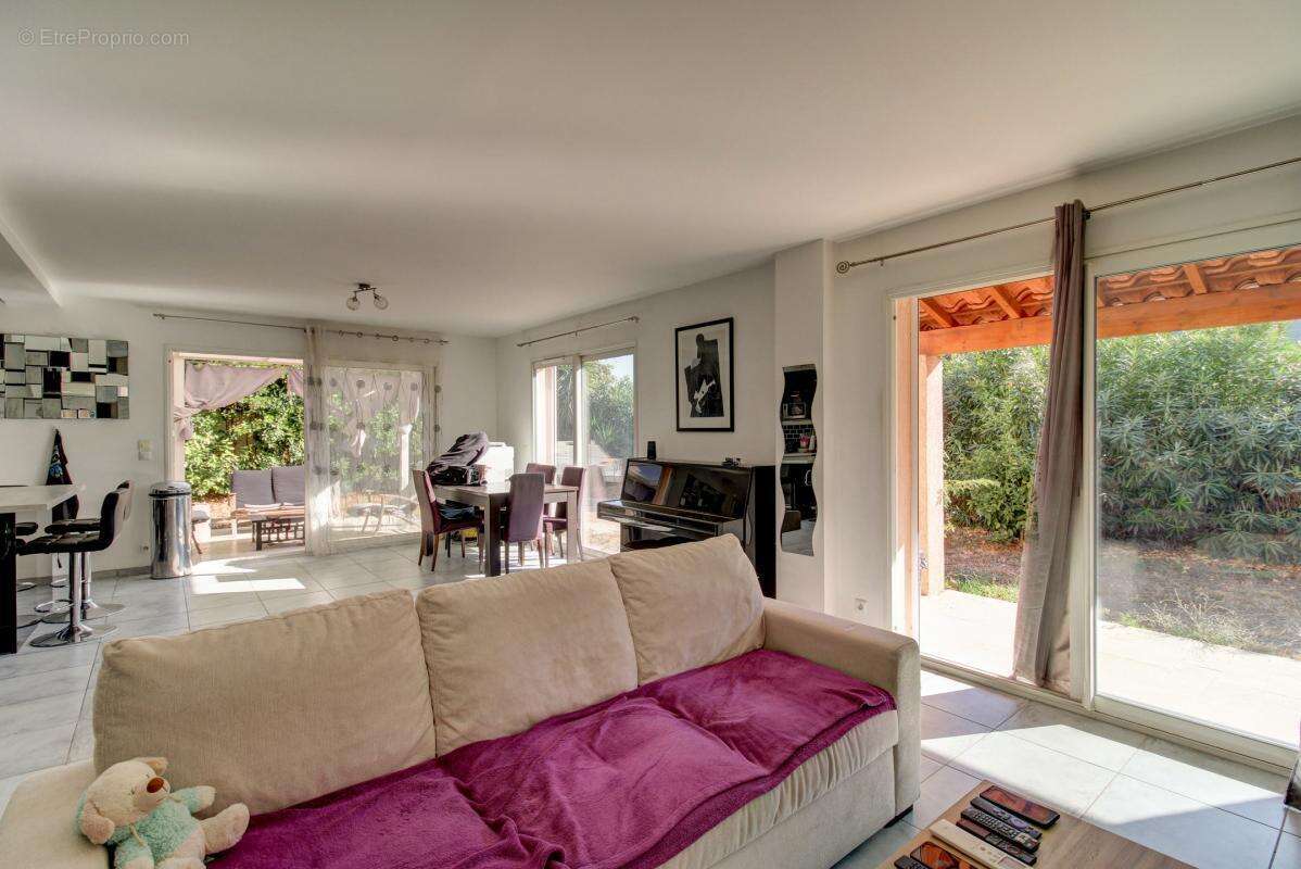 Maison à SAINT-MARTIN-DU-VAR