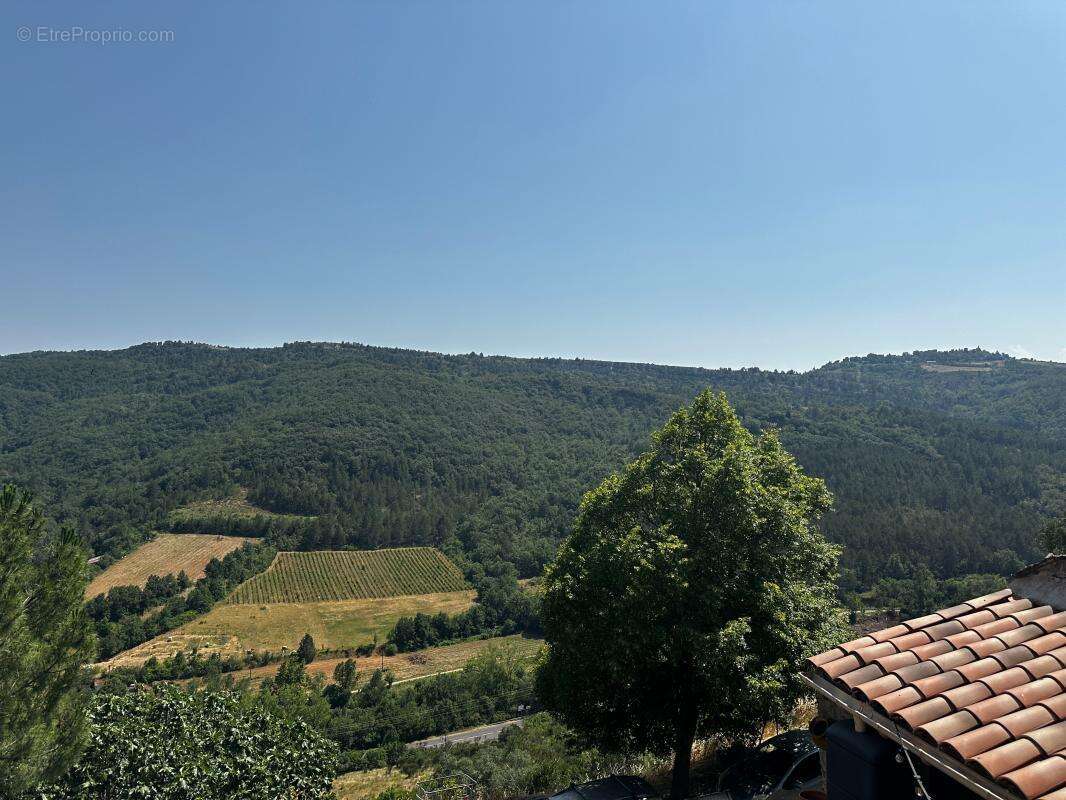 Maison de village avec dépendances - photo 15