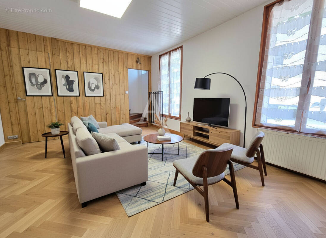 Maison à QUINCY-VOISINS