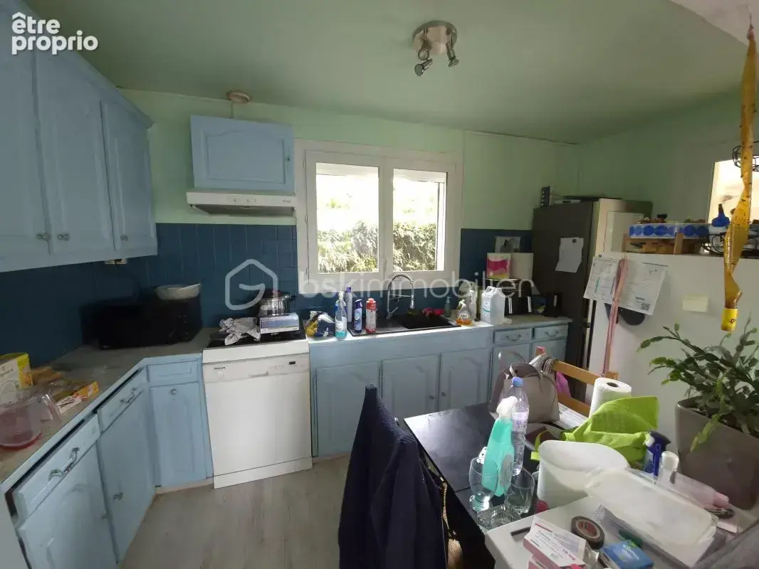 Maison familiale avec grand terrain, garage et dépendance - photo 10