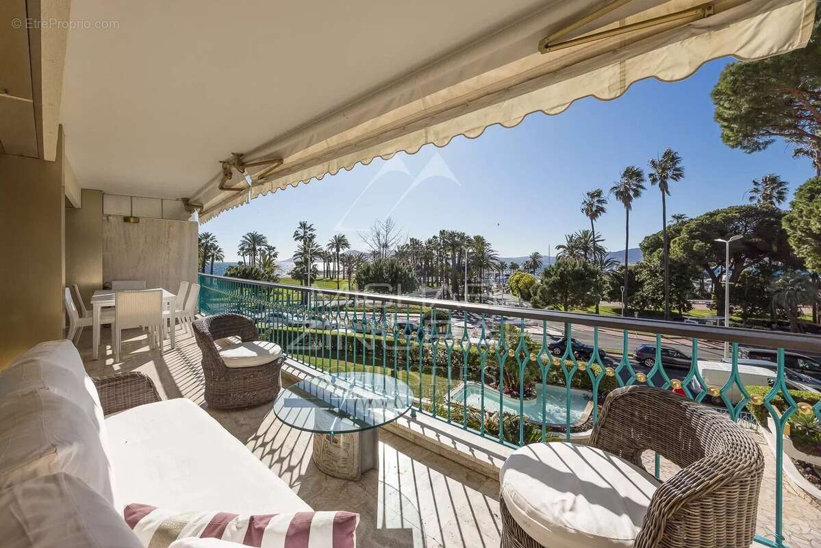 Appartement à CANNES
