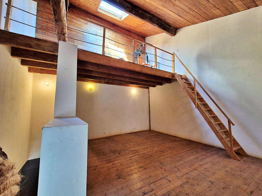 Maison à SAINT-GERMAIN-SUR-MEUSE