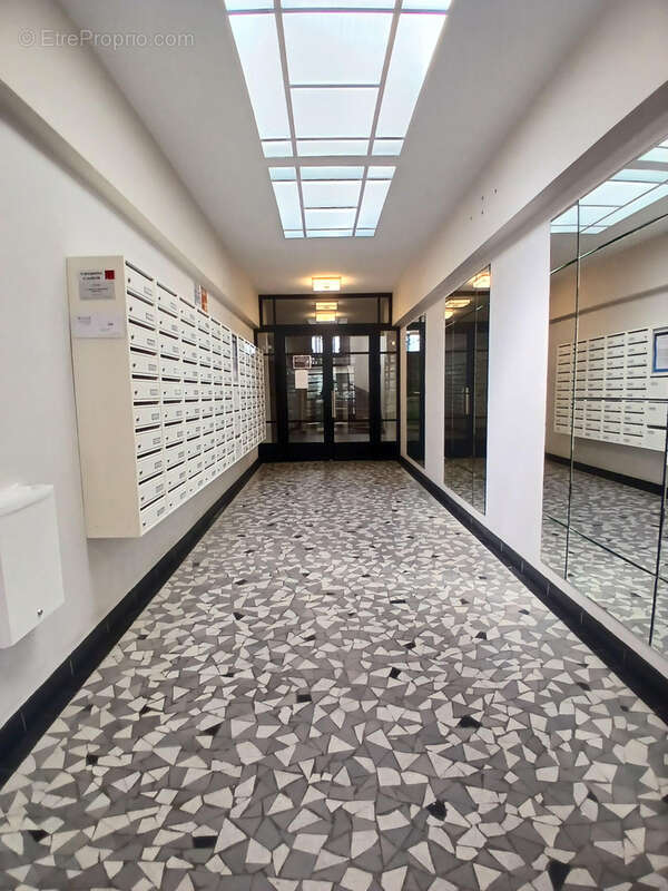 Appartement à PARIS-20E
