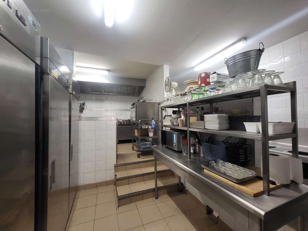 Commerce à MONTBLANC