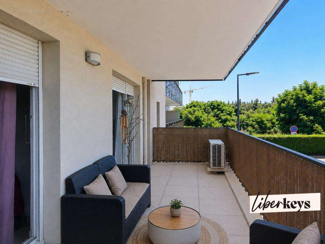 T3 récent avec terrasse et 2 parkings - photo 2