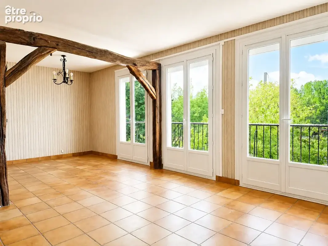 Maison avec potentiel   Saint-Martin-le-Beau - photo 2