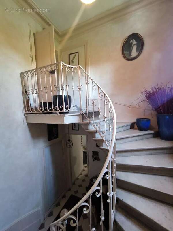 Propriété Arnas 155 m² + dépendances - photo 15