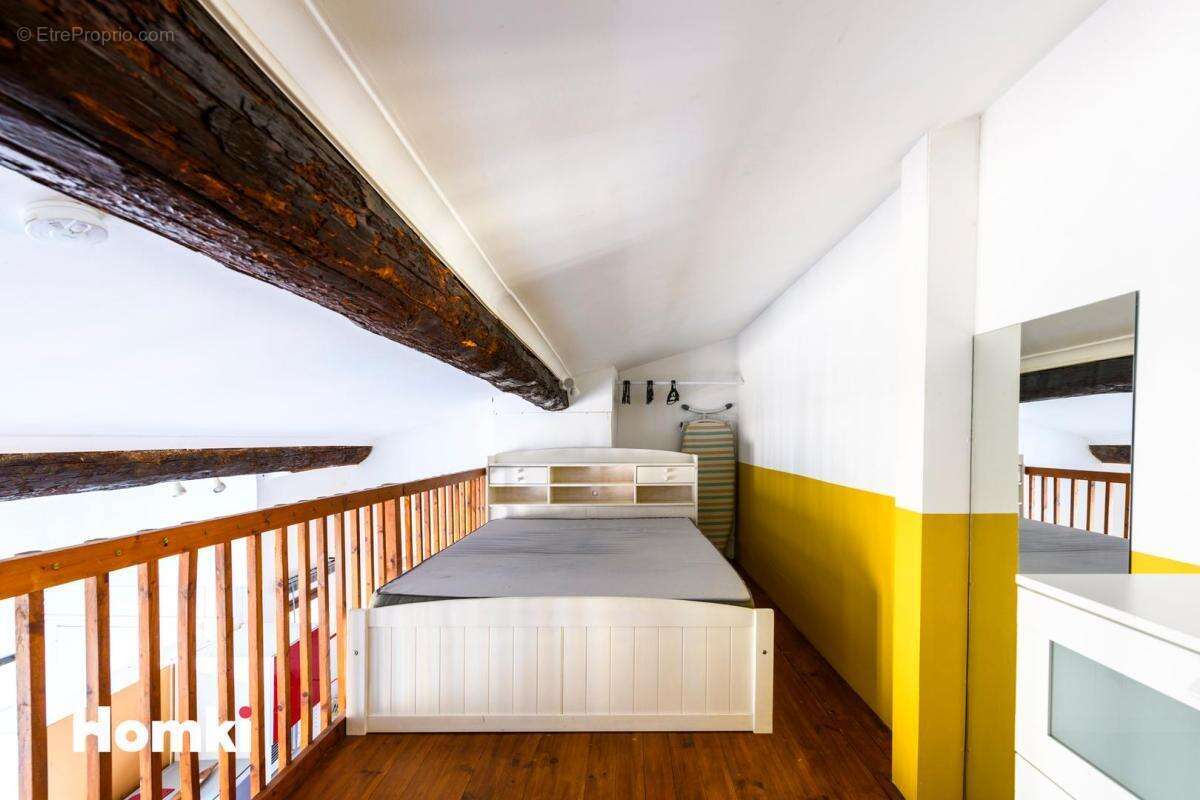 Studio mezzanine meublé de 38m2 Nîmes Centre-ville - photo 7