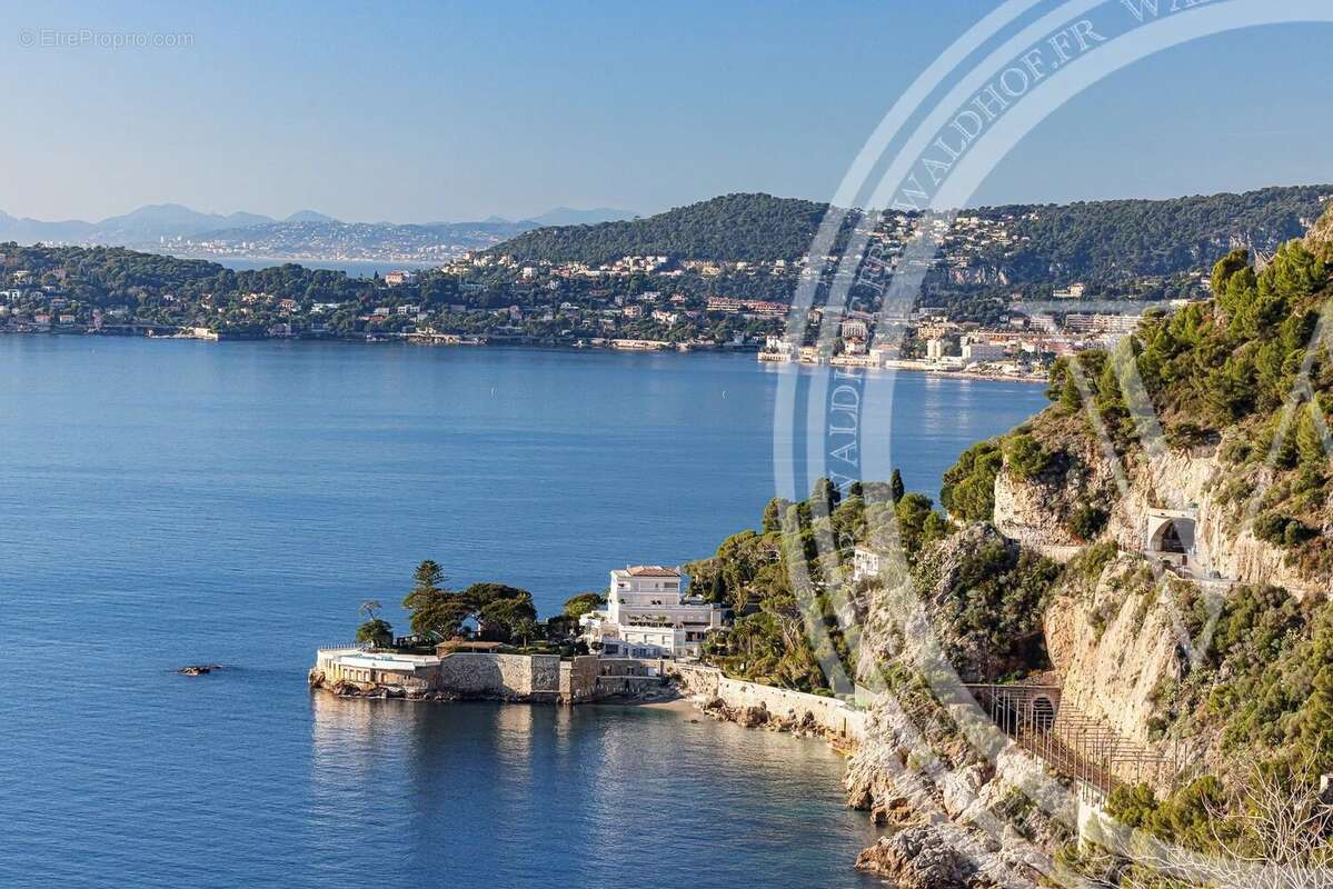 Villa Art Déco entièrement rénovée dans un domaine privé de Cap d'Ail à 5 min de Monaco - photo 6