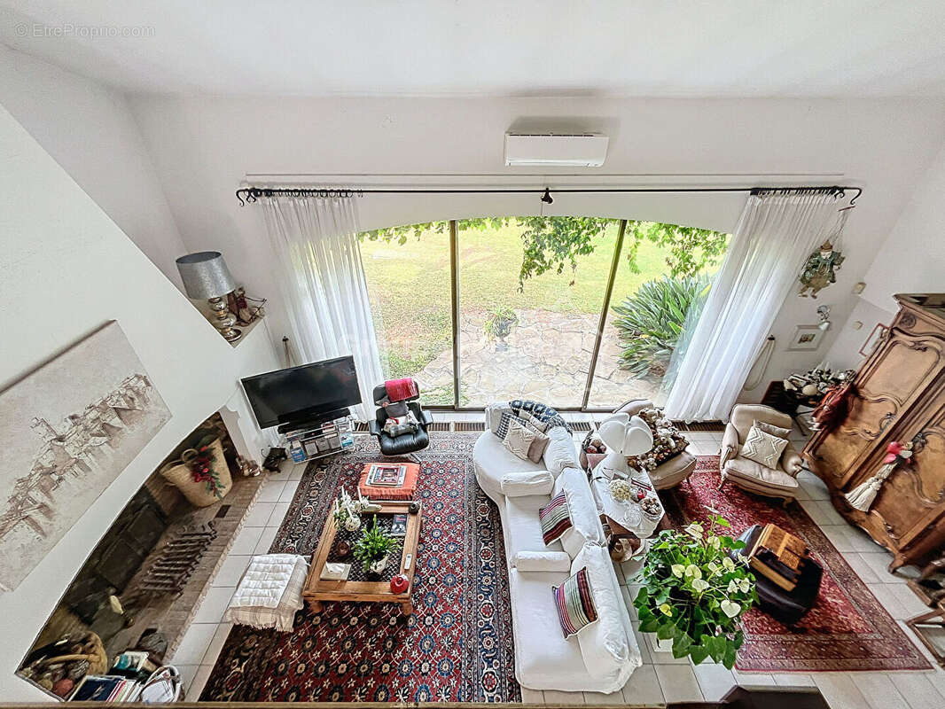Maison à MOUGINS