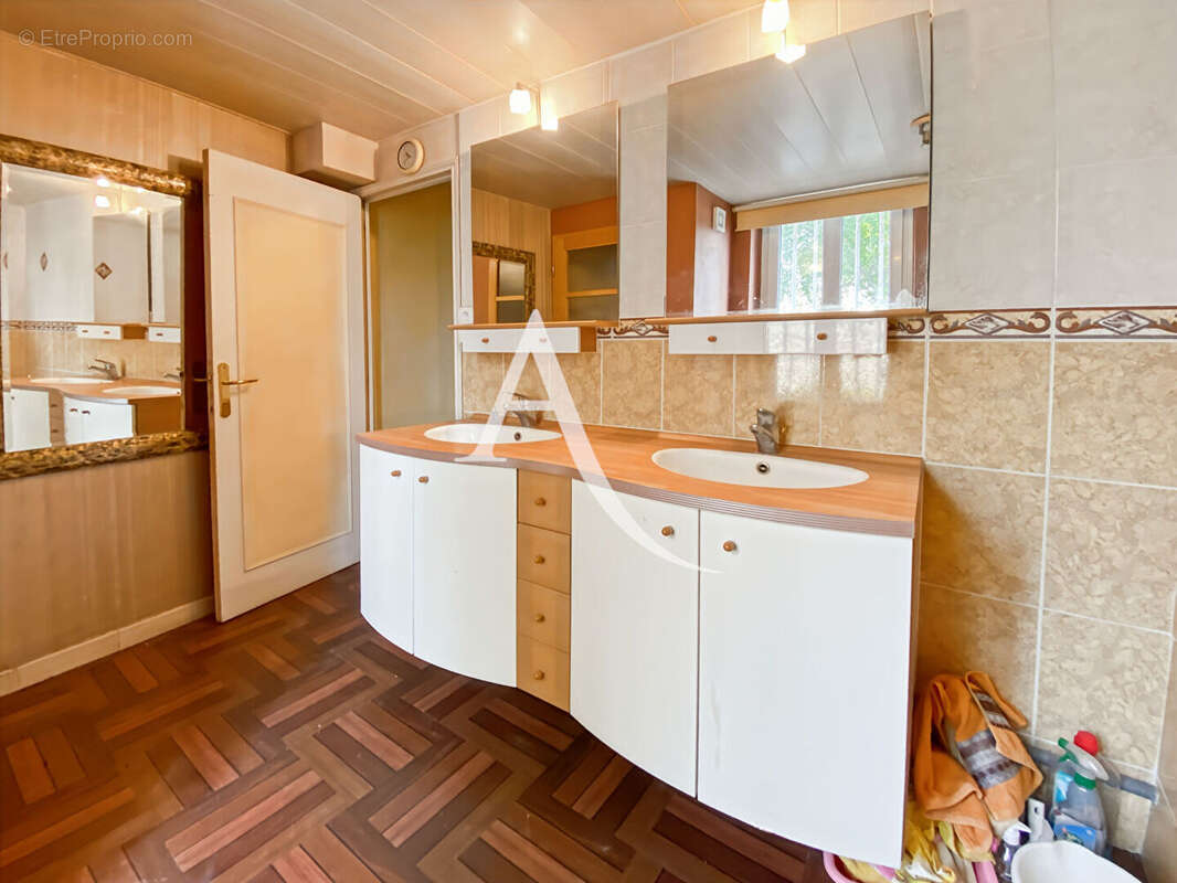 Maison à BOIS-D'ARCY