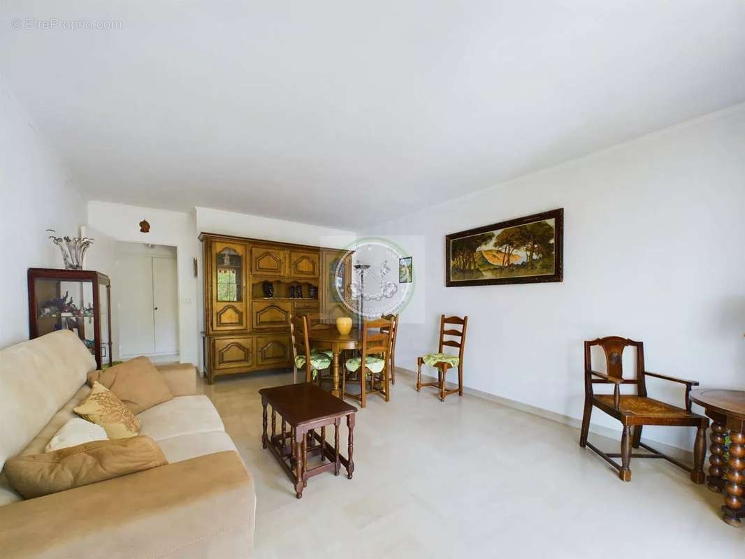 Appartement à SAINT-RAPHAEL